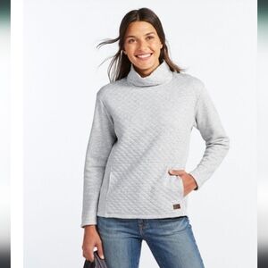 L.L Bean Women's Quilted Swearshirt Pullover, Funnelneck.  XL